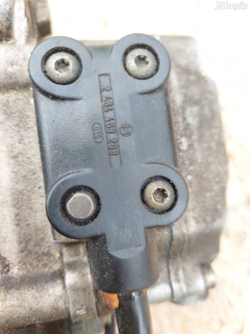 Audi Wv adagoló. 