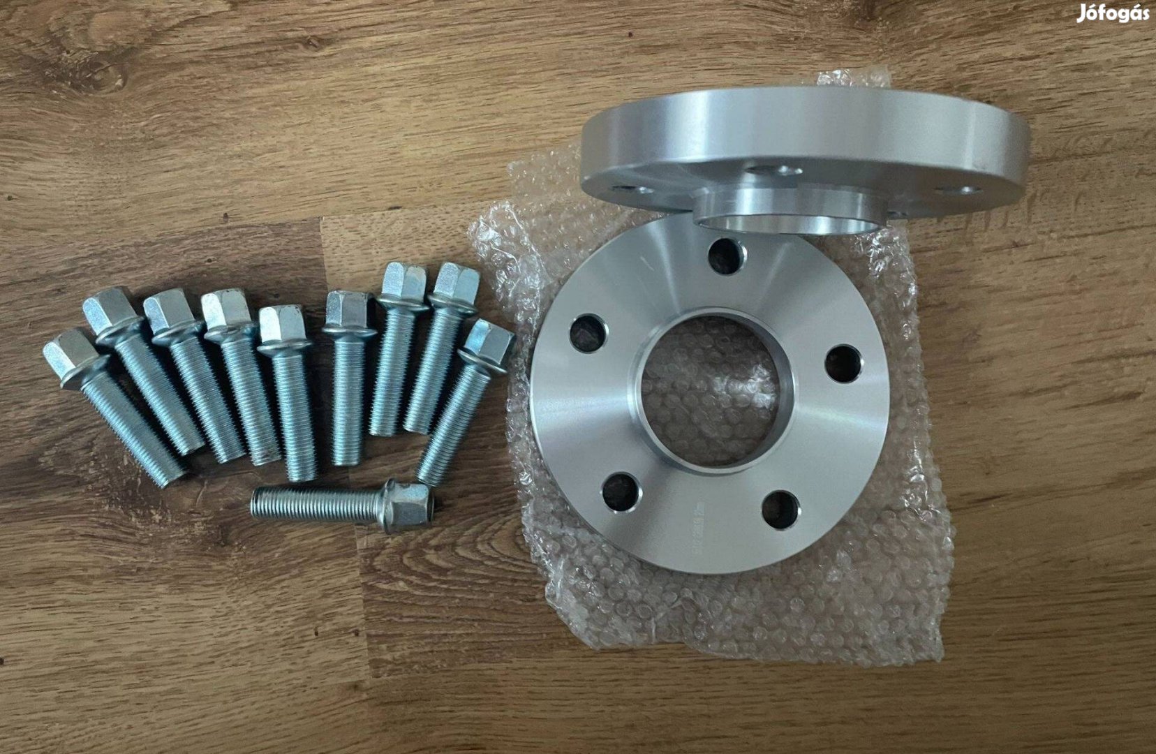 Audi , Volkswagen , Mercedes 66,6 5x112 nyomtávszélesítő 2db csavarral