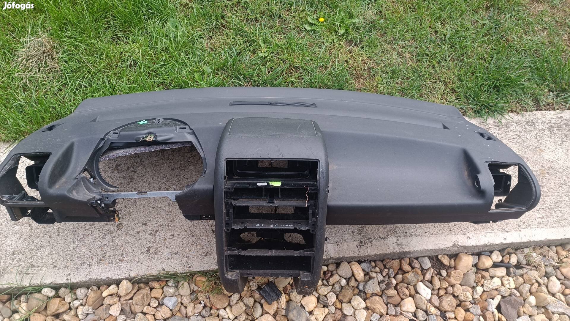 Audi a2 fekete műszerfalpárna műszerfal gyári bontott