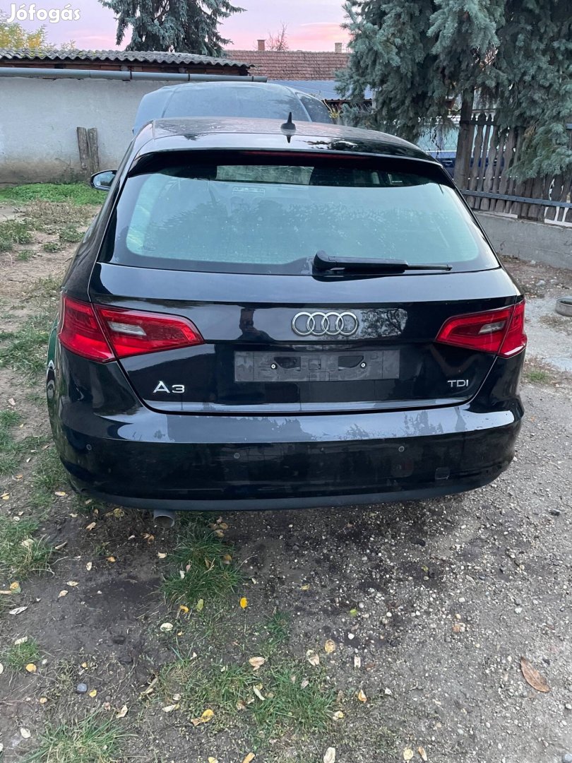 Audi a3 8v 2015 csomagtérajtó
