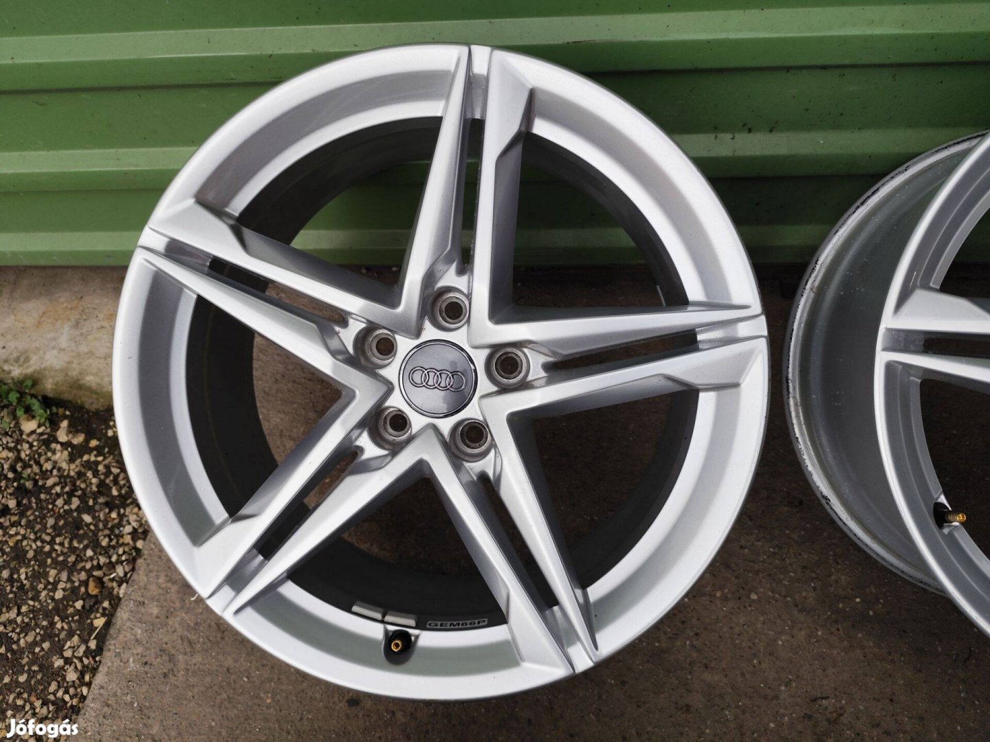 Audi a4 B8 b9 s-line gyári alufelni 5x112 18"