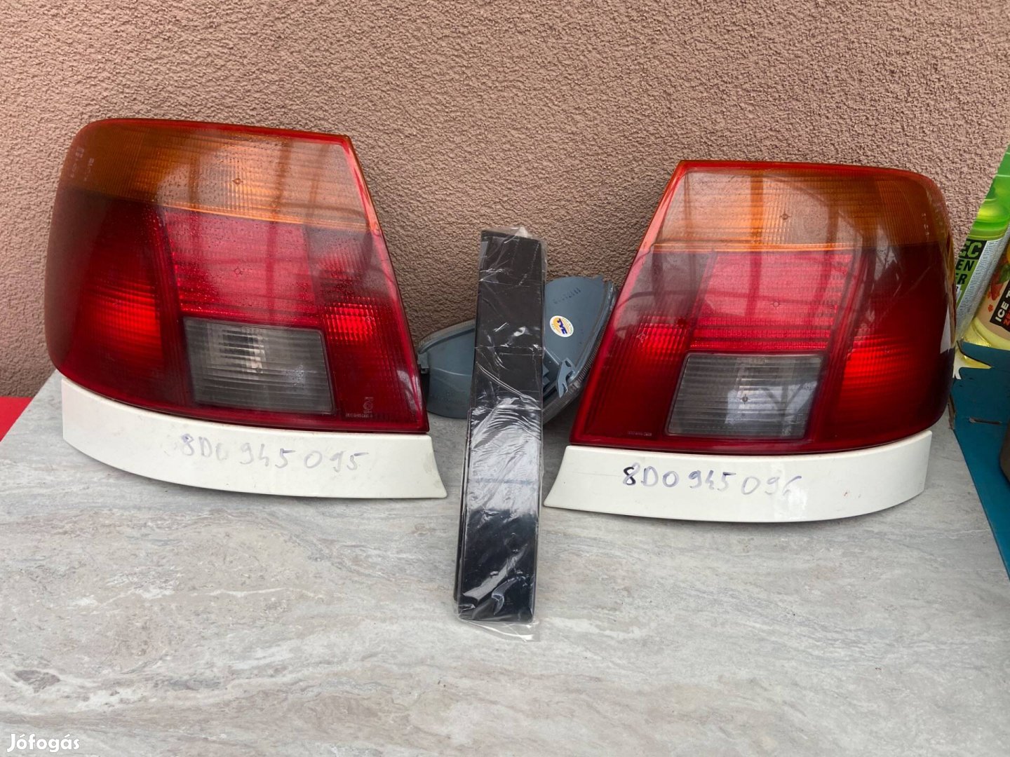 Audi a4 b5 sedán hátsó lámpa párban