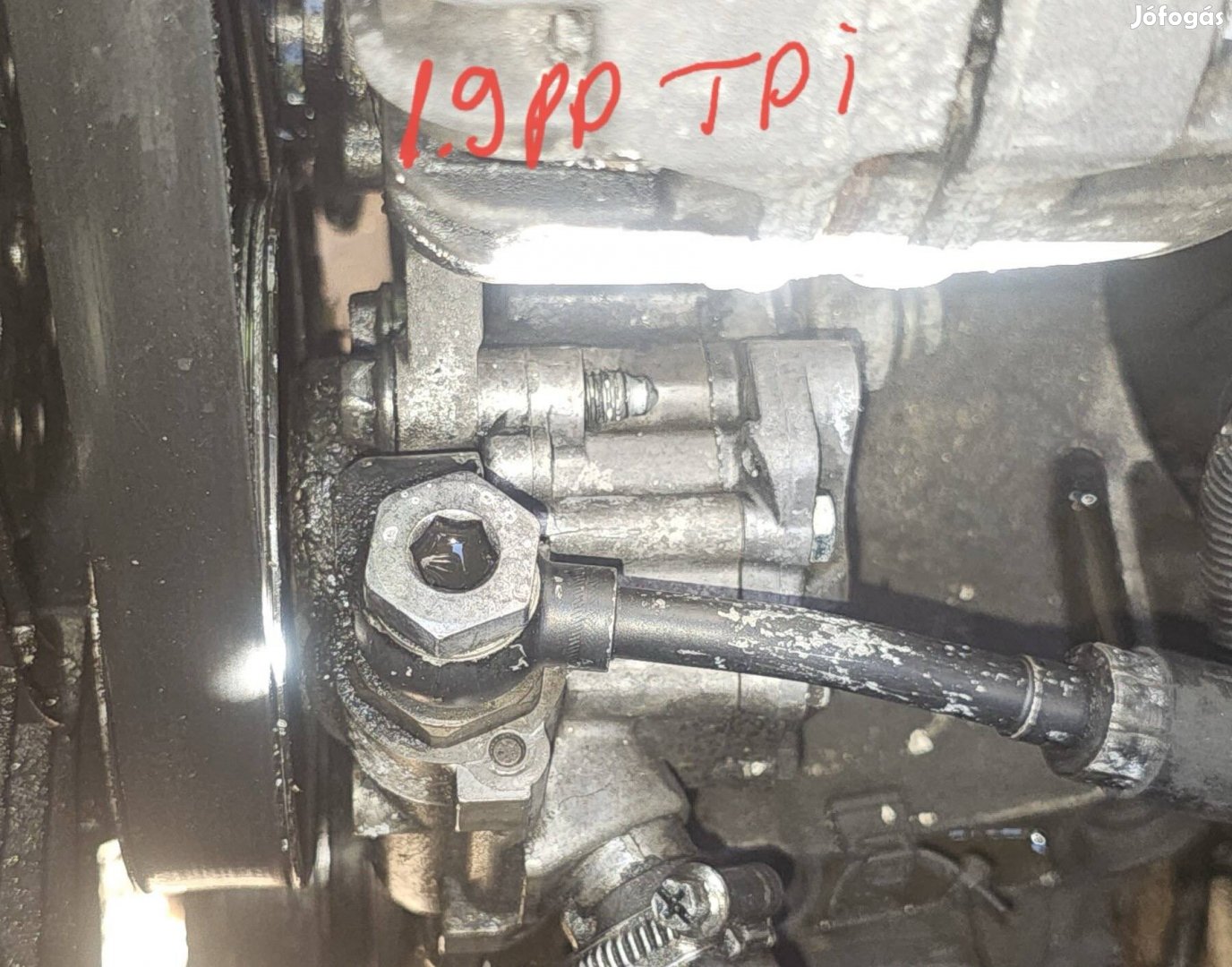 Audi a4 b7 1.9 pdtdi szervó szivattyú 10000