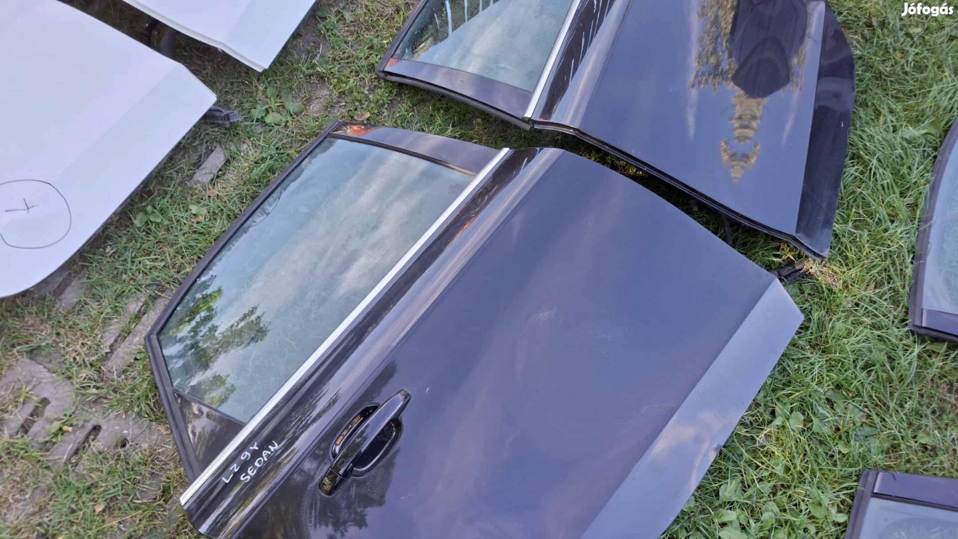 Audi a4 b8 megmaradt ajtók eladók! Csak ezek vannak más nincs!