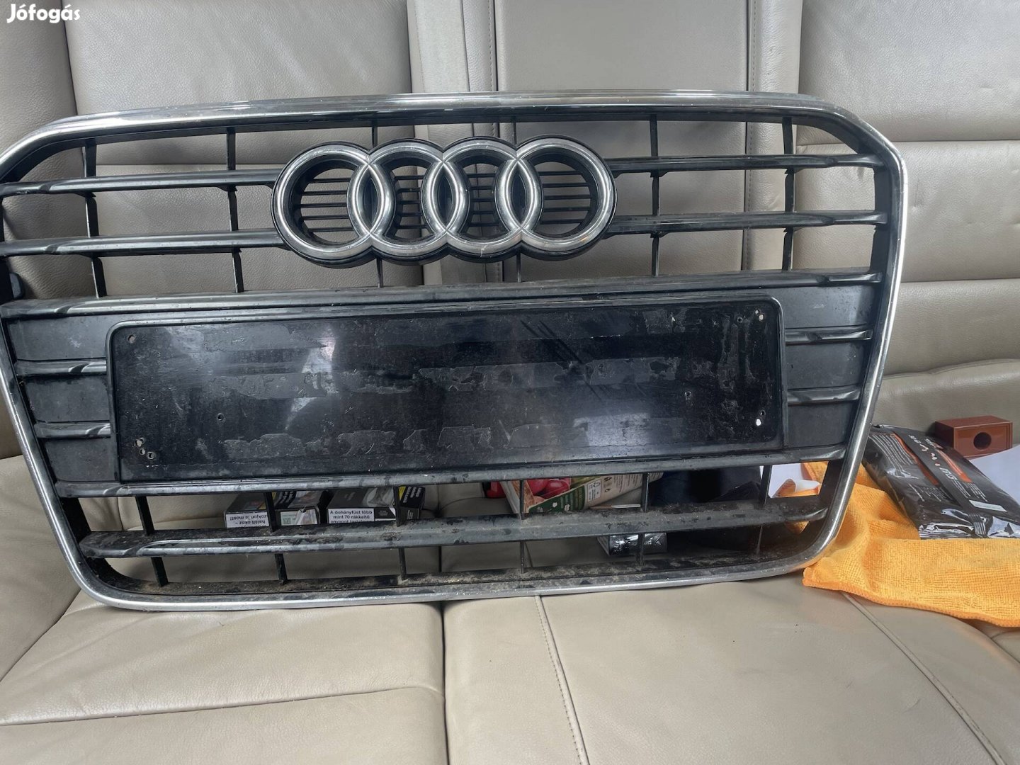 Audi a5 hűtőrács 