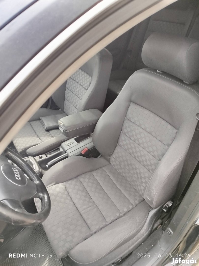 Audi a6(facelift) komplett belső 