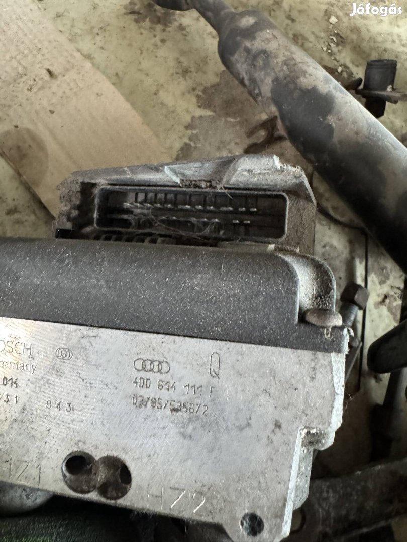 Audi a8 d2 abs kocka 4d0614111f