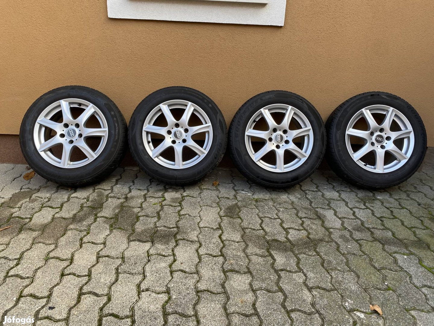 Audi alufelni 205/60 r16