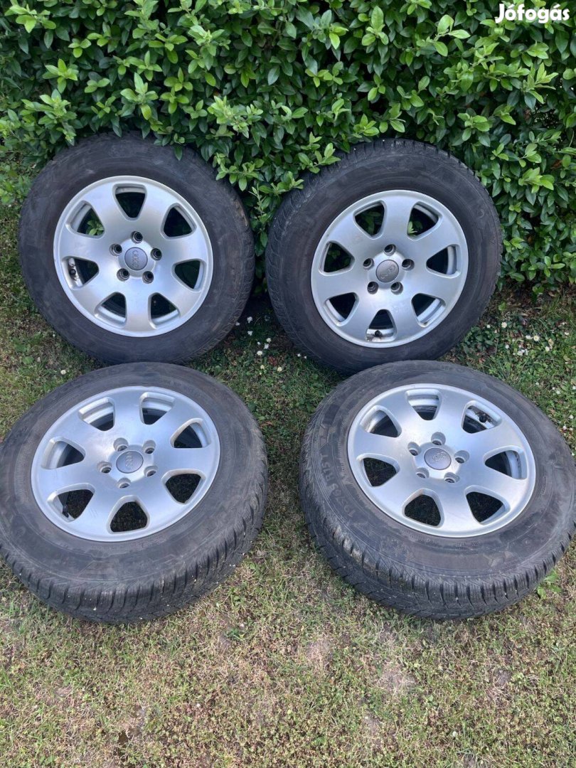 Audi alufelni téligumival szerelve eladó!