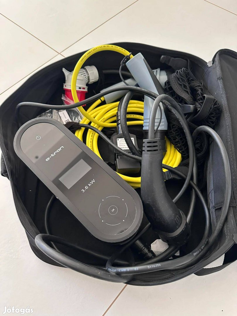 Audi e-tron gyári hordozható elektromos autó elektromos