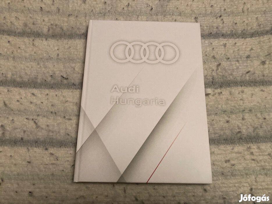 Audi fehér jegyzetfüzet, notesz