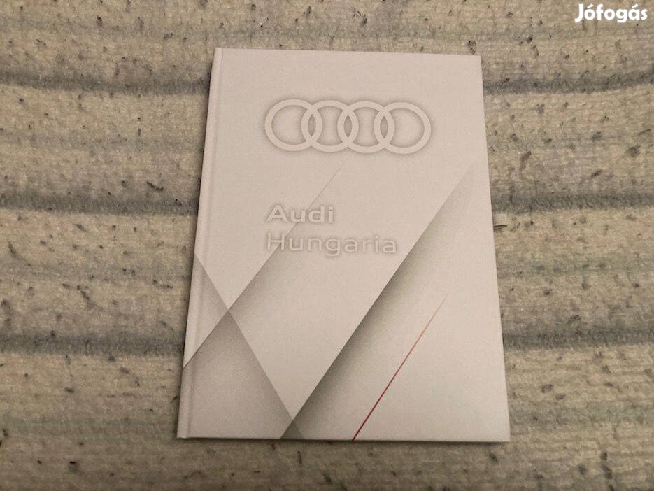 Audi fehér jegyzetfüzet, notesz