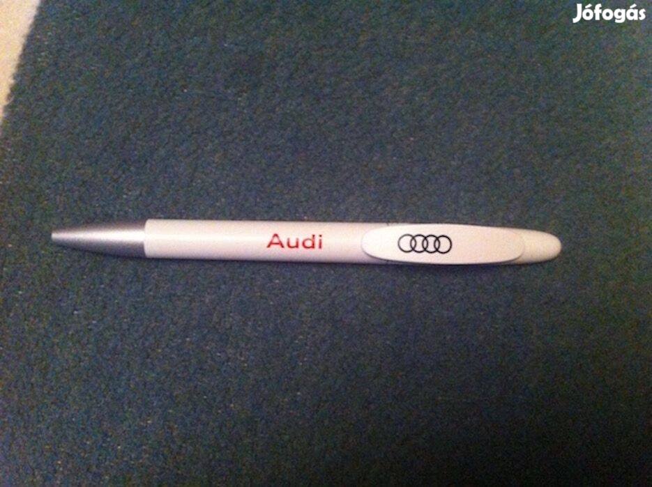 Audi fehér toll