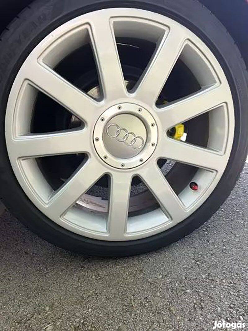 Audi felni kupak 146mm 4 db Új 8N0601165 , 8D0601165K