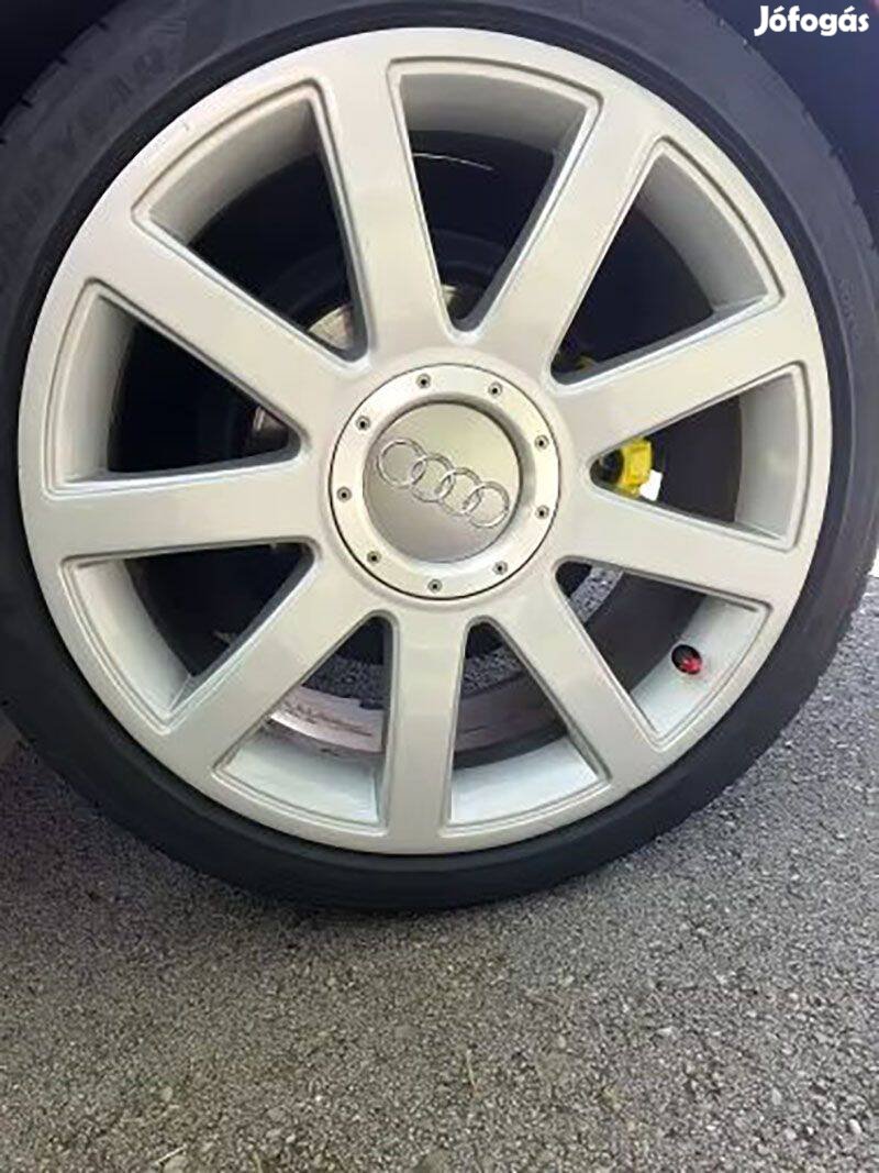 Audi felni kupak 146mm 4 db Új 8N0601165 , 8D0601165K