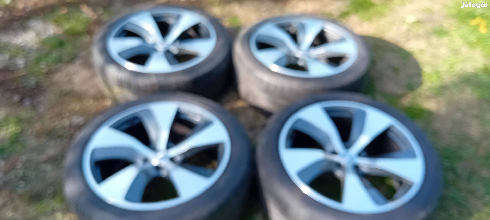 Audi gyári 5x112 gyári alufelni 9,5x21 et32