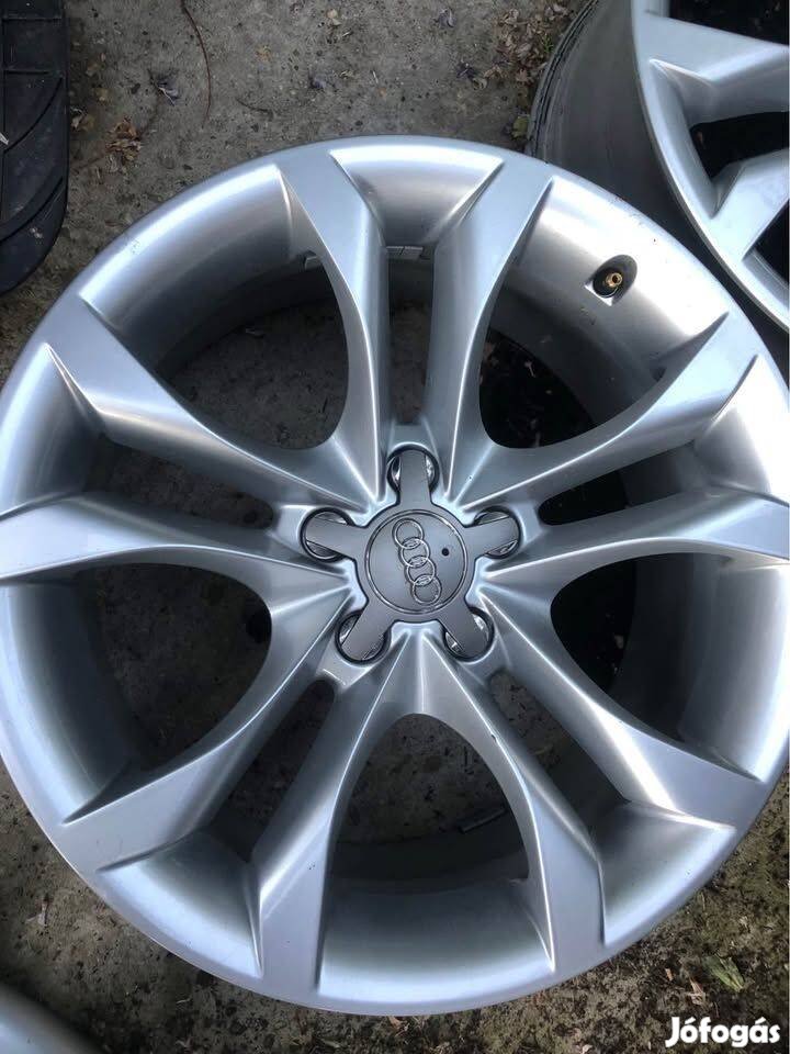 Audi gyári (Ronal) alufelni, 8x18, 5x112, 66.6, et31