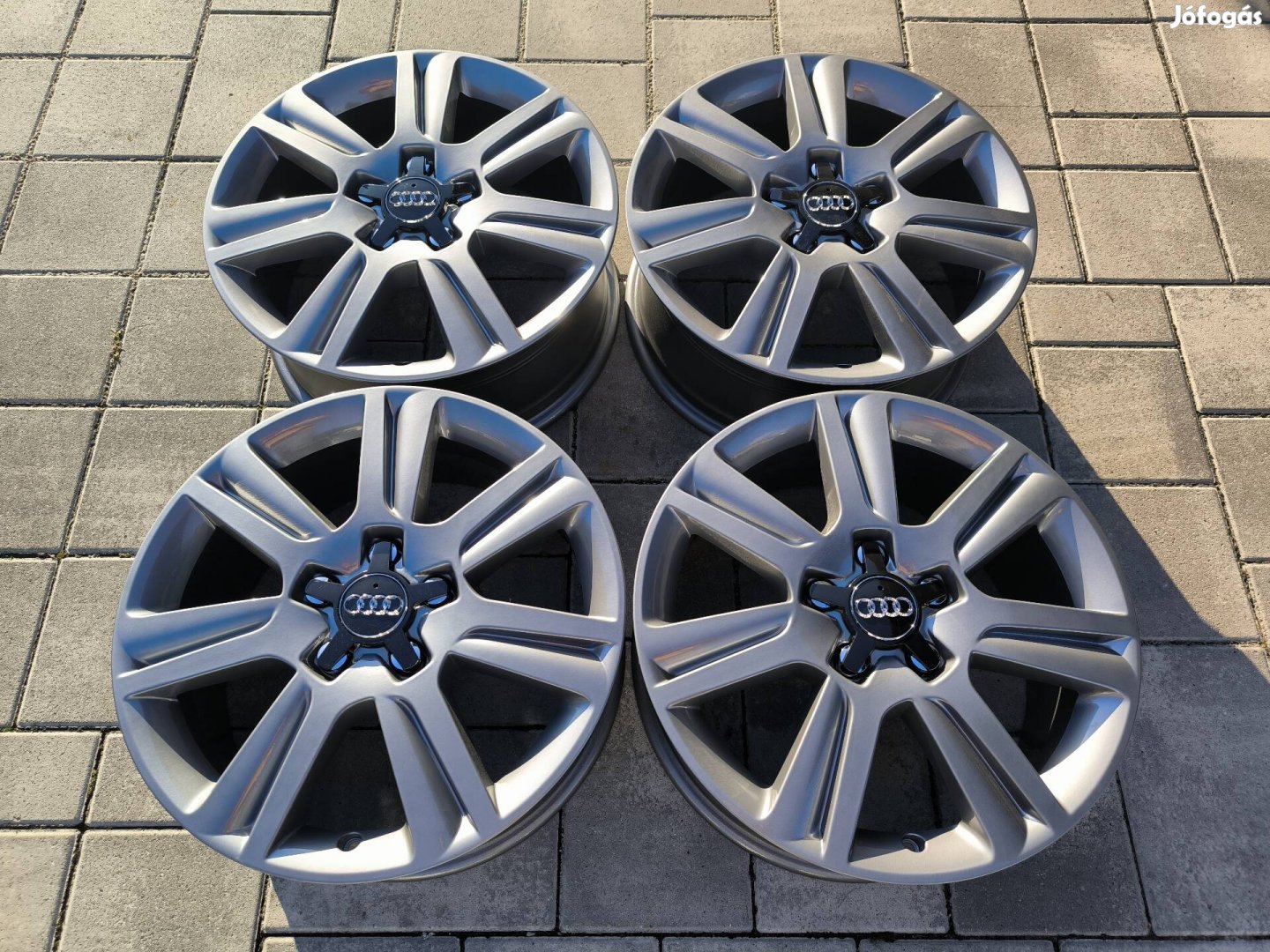 Audi gyári alufelni 17"