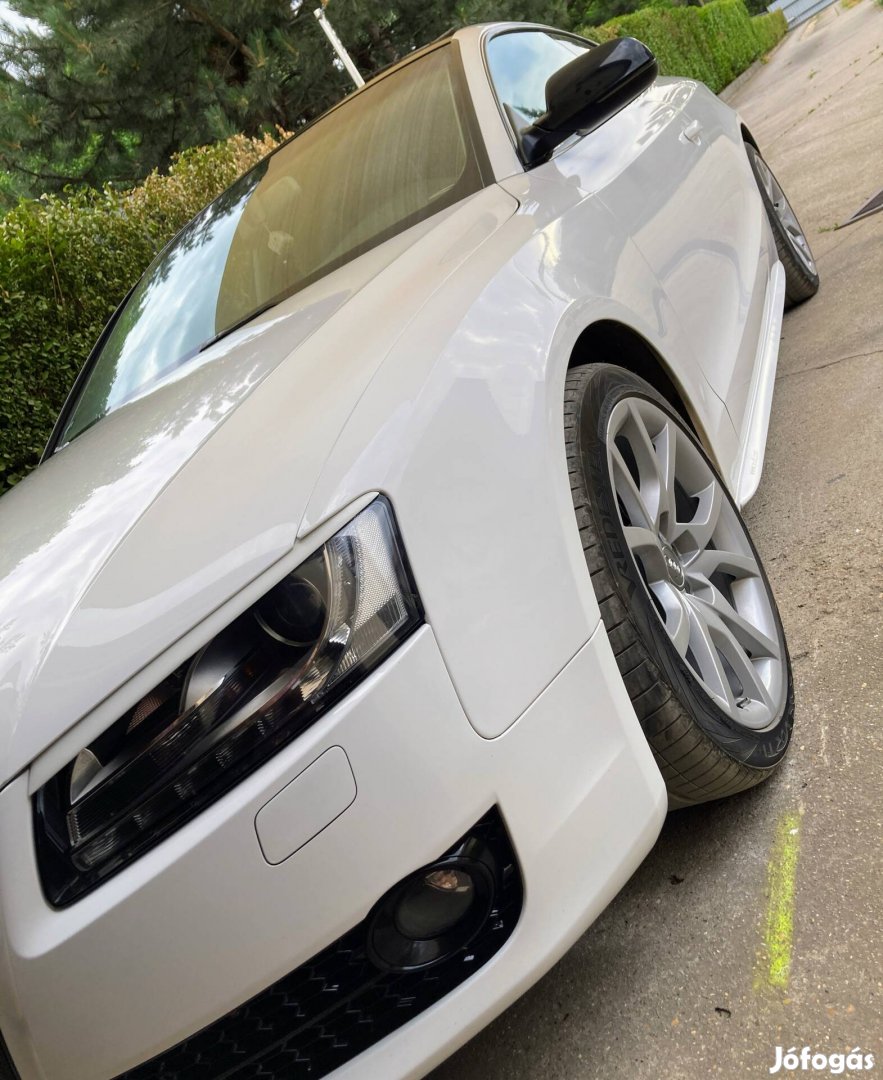 Audi gyári alufelni 235/40 R18 nyári gumikkal