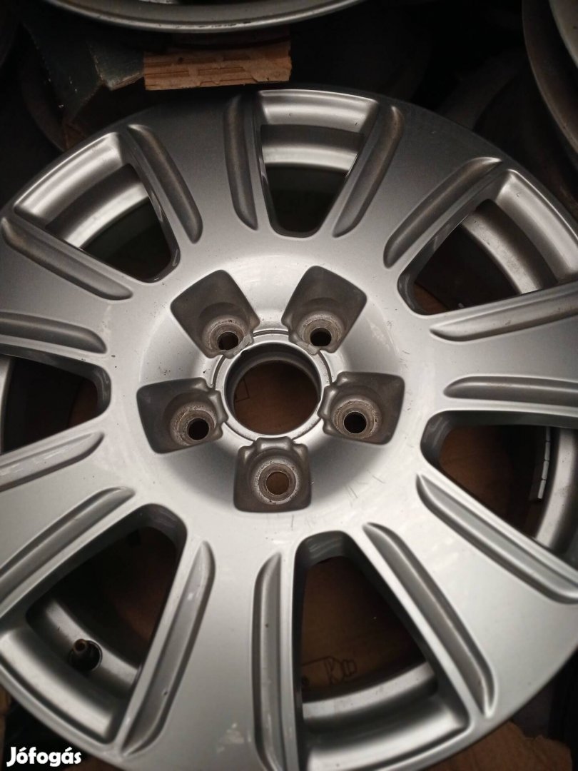 Audi gyári alufelni garnitúra 5x112x16. 
