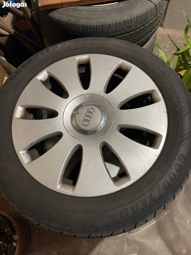 Audi gyári felni szett 205/55 R16