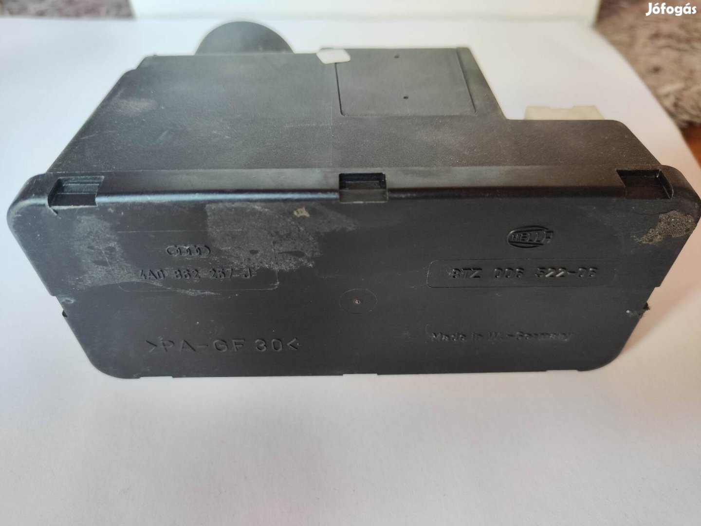 Audi központizár vákuumszivattyú vezérlő 4A0 862 257 J