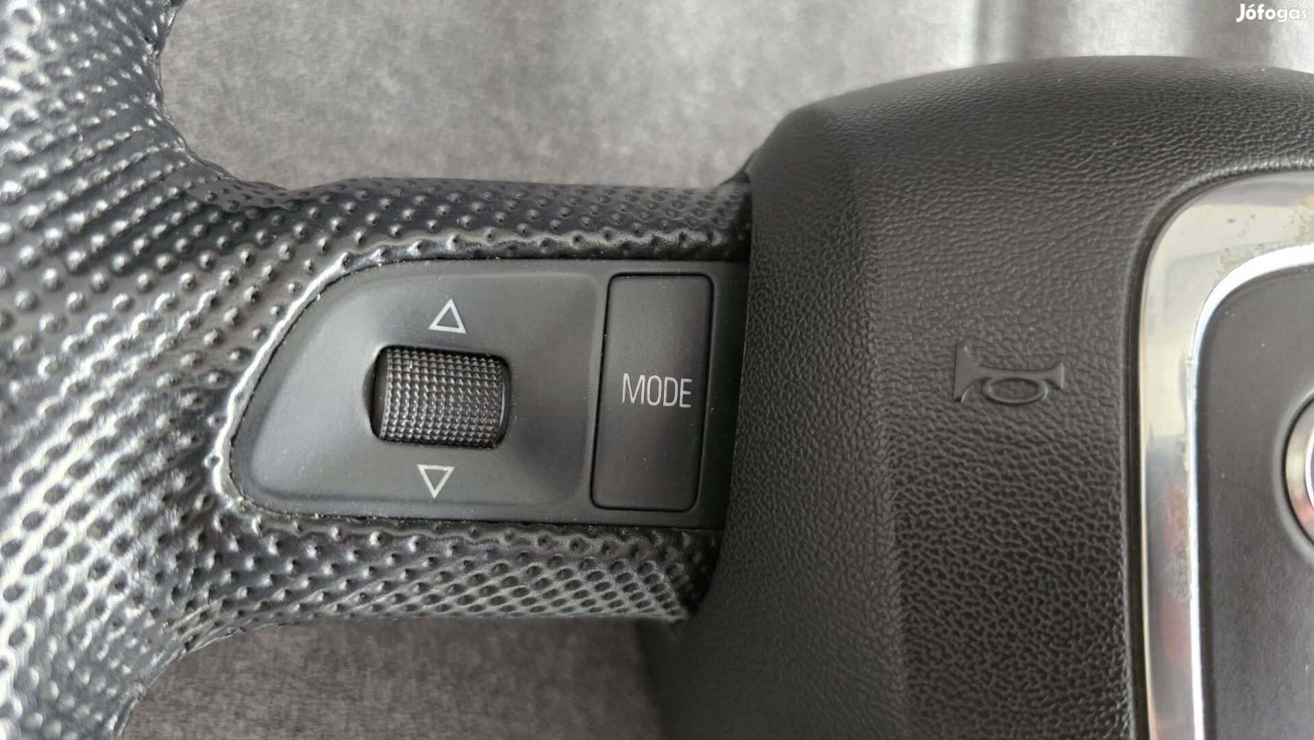 Audi multis kormány