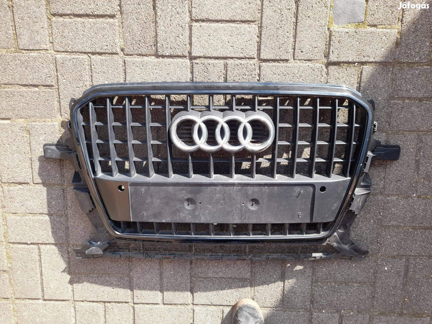 Audi q5 hűtőrács
