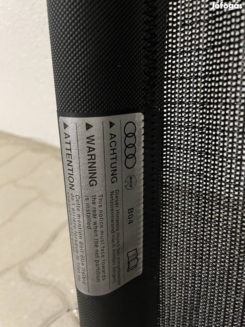 Audi q5 kalaptartó