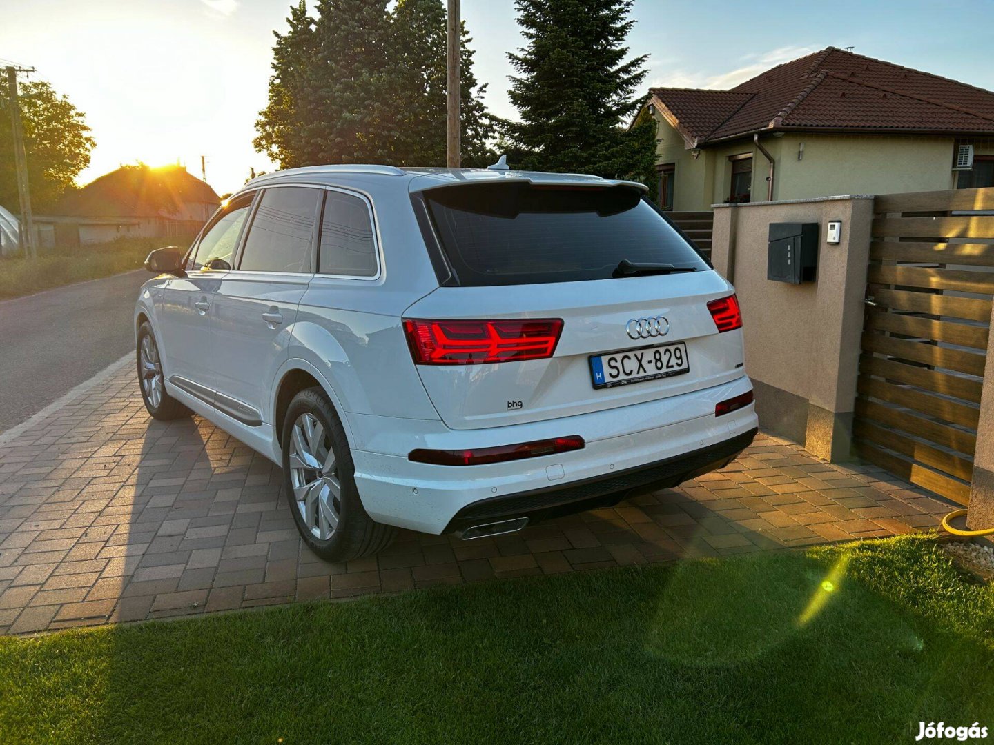 Audi q7 megkimélt,7személyes