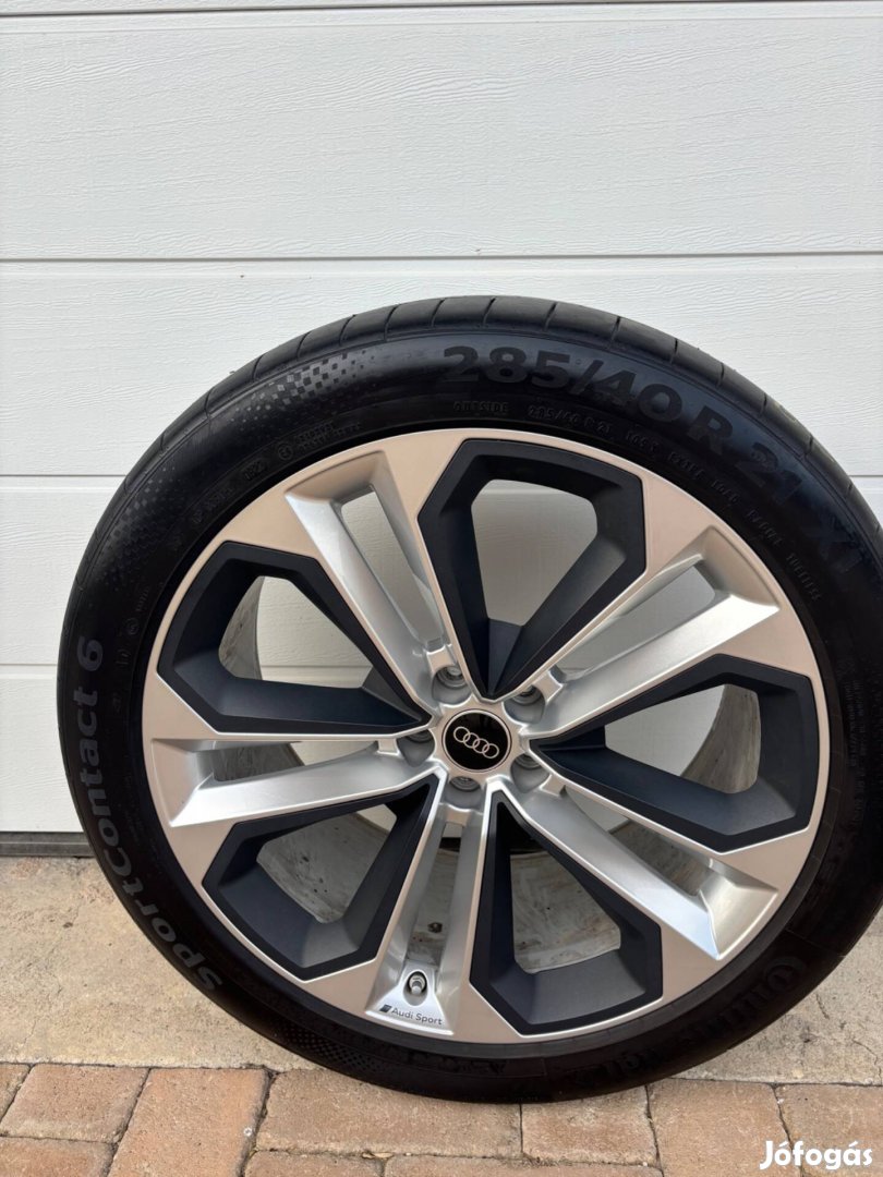 Audi q7 sport magnézium felni + Continental gumi