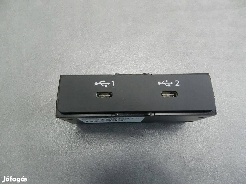 Audi s3 A3 8Y USB foglalat 82A035736A