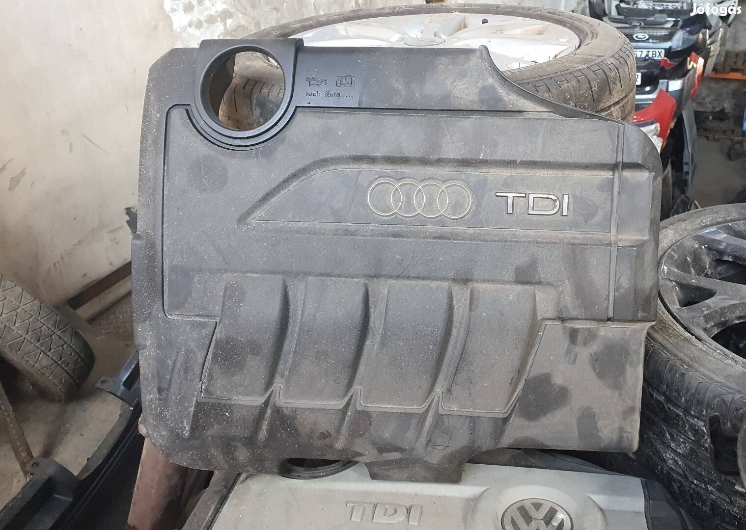Audi tdi motorburkolat védő 23.03