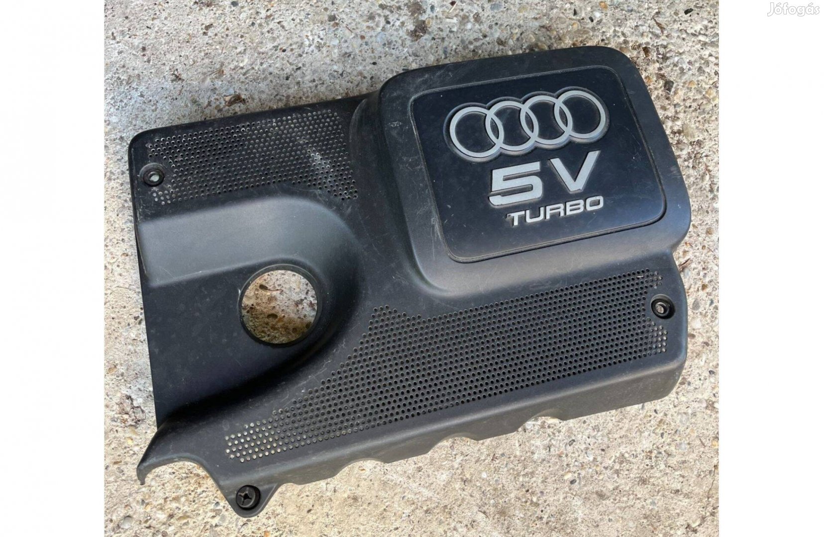 Audi tt motorburkolat 06A 103 724 G