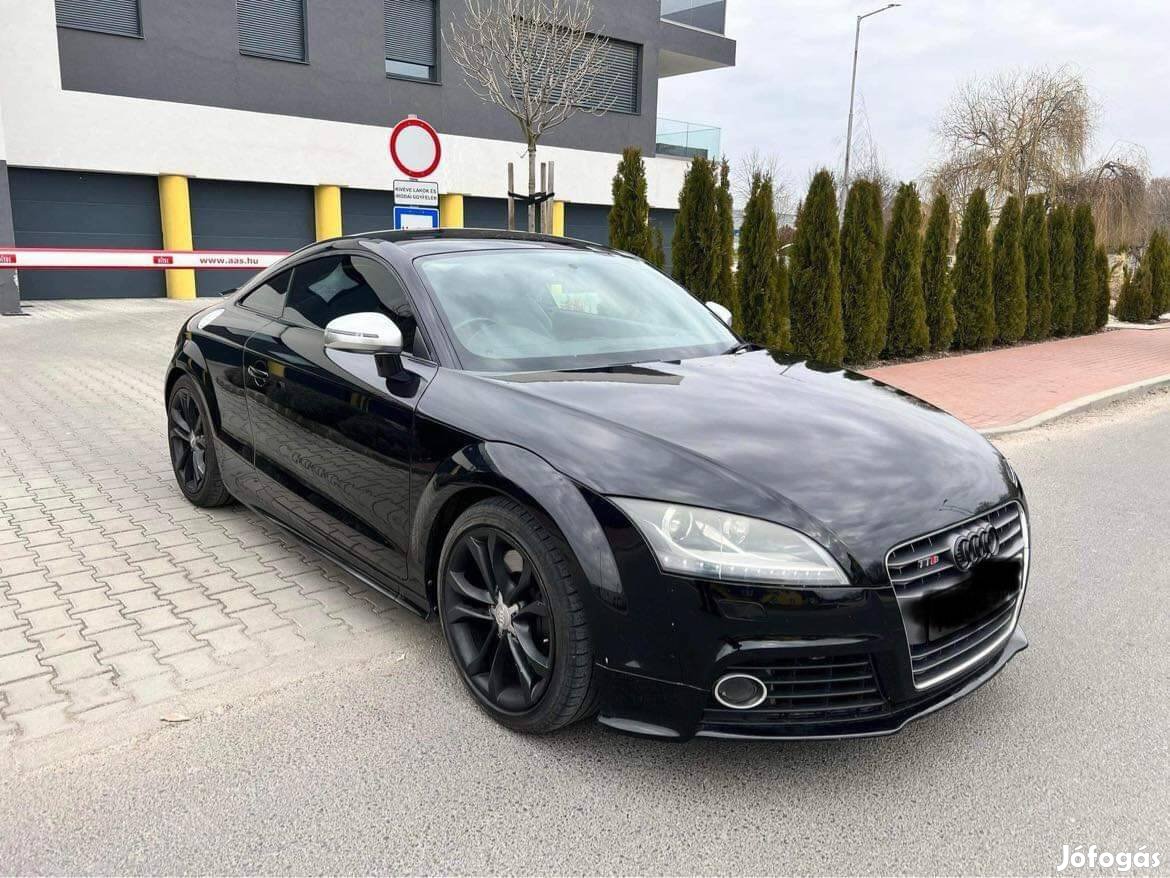 Audi tt tts jobb első. Xenon fényszóró