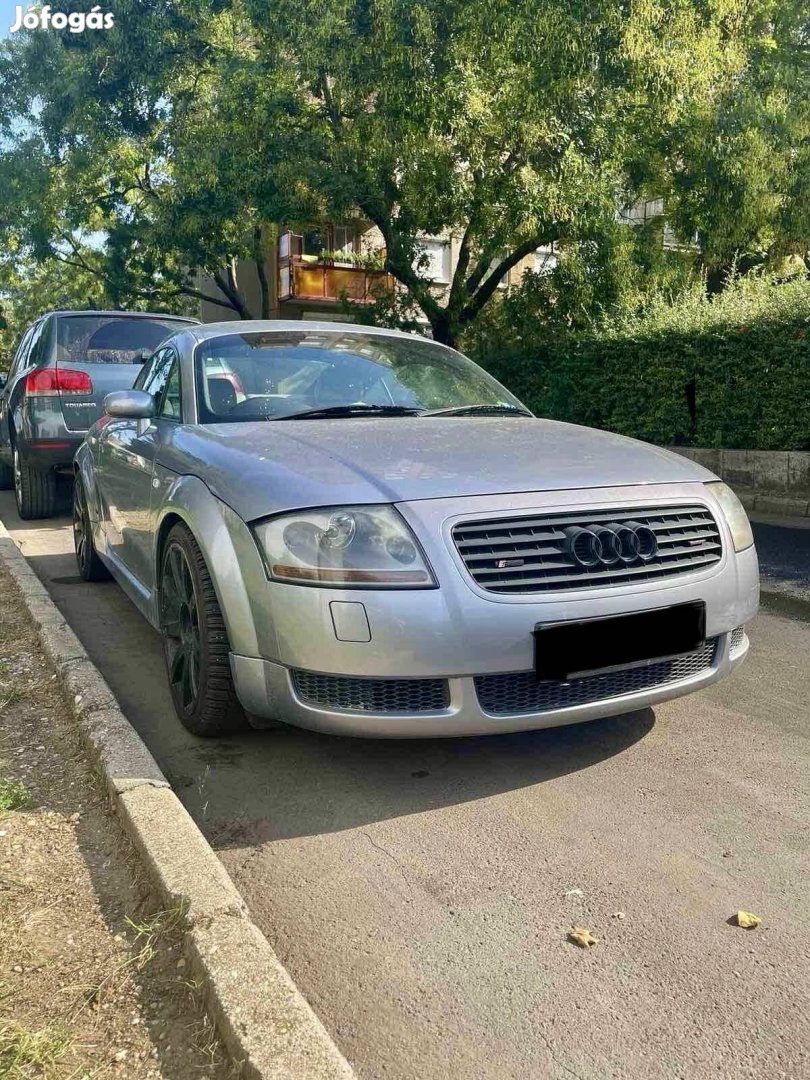 Audi tt xenon fényszóró hűtőrács lökhárító 