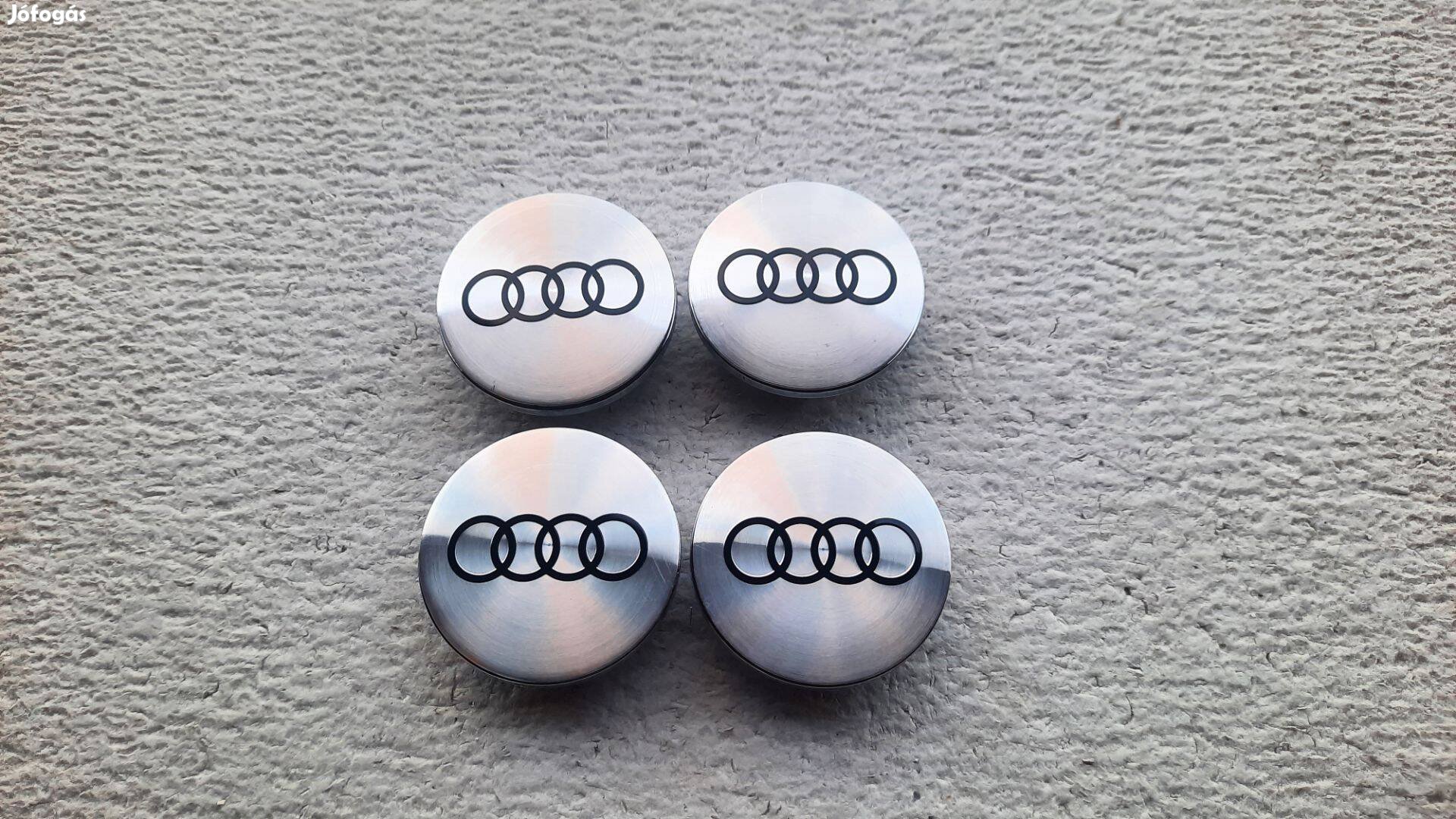 Audi új felni díszkupak közép felnikupak kerékagy kupak 66mm