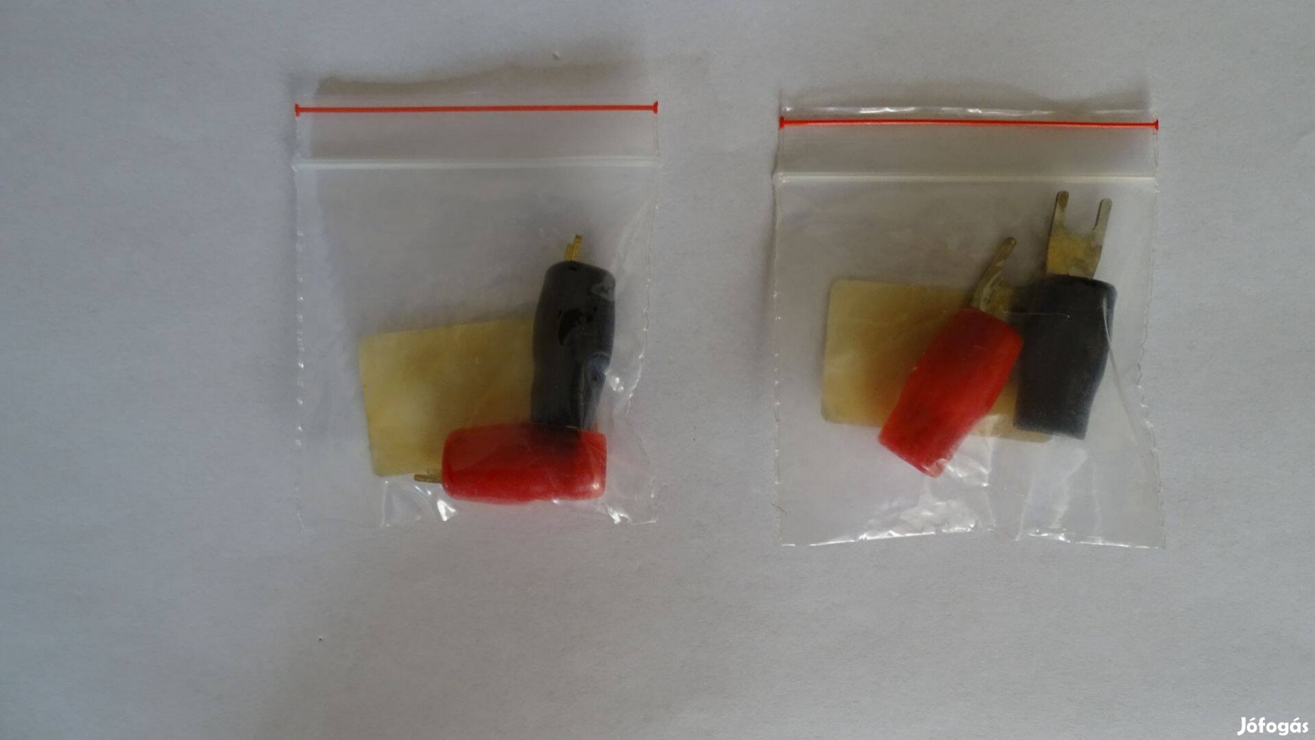 Audió villás saruk