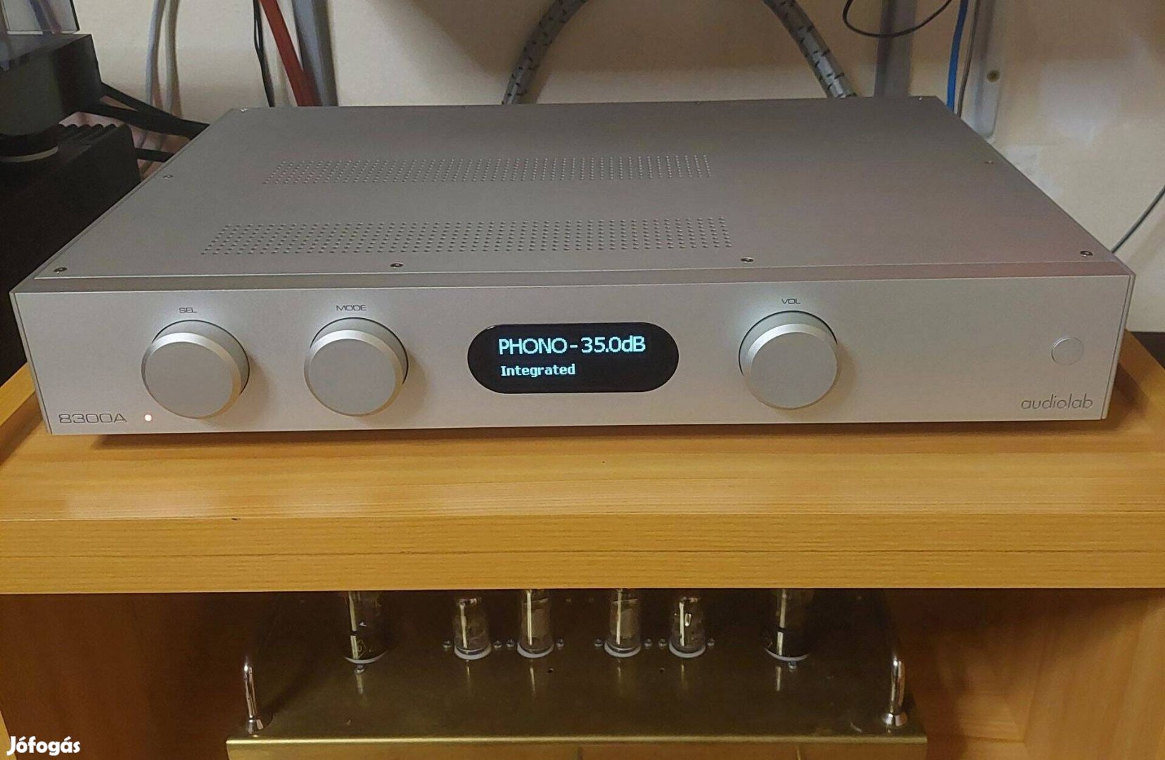 Audiolab 8300A erősitő