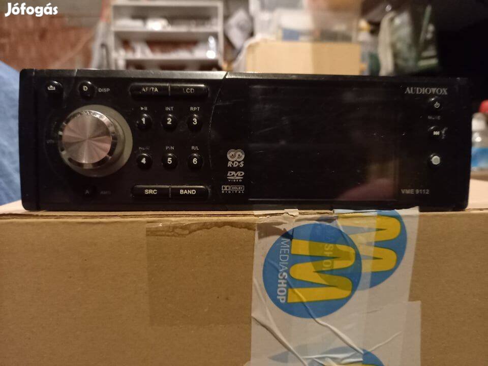 Audiovox VME 9112 saját kijelzős, DVD-s autórádió