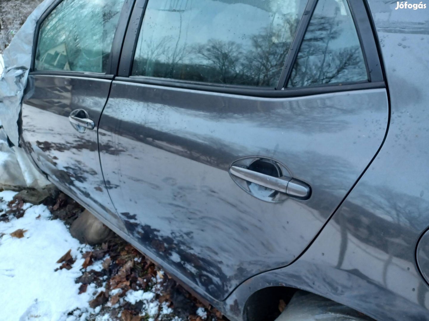 Auris 1 bal hátsó ajtó kompletten vagy üresen is 