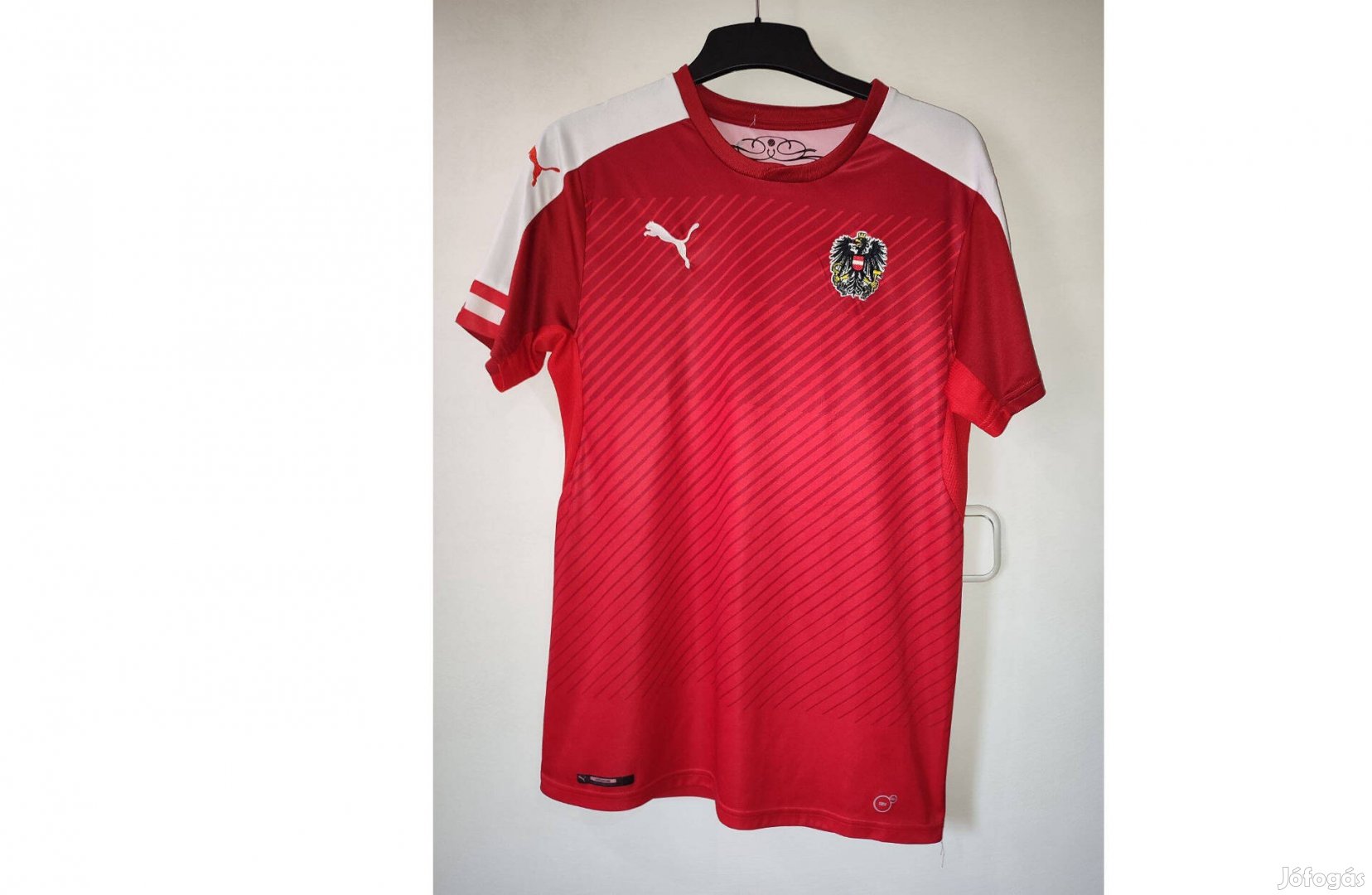 Ausztria 2016-18 piros eredeti Puma mez S