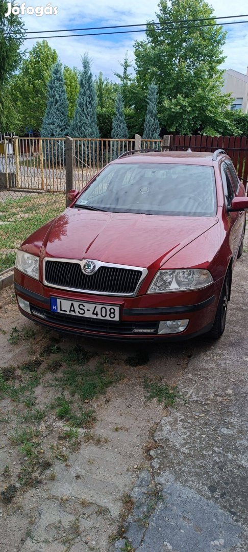 Autó Skoda octavia combi 1,6 holliday