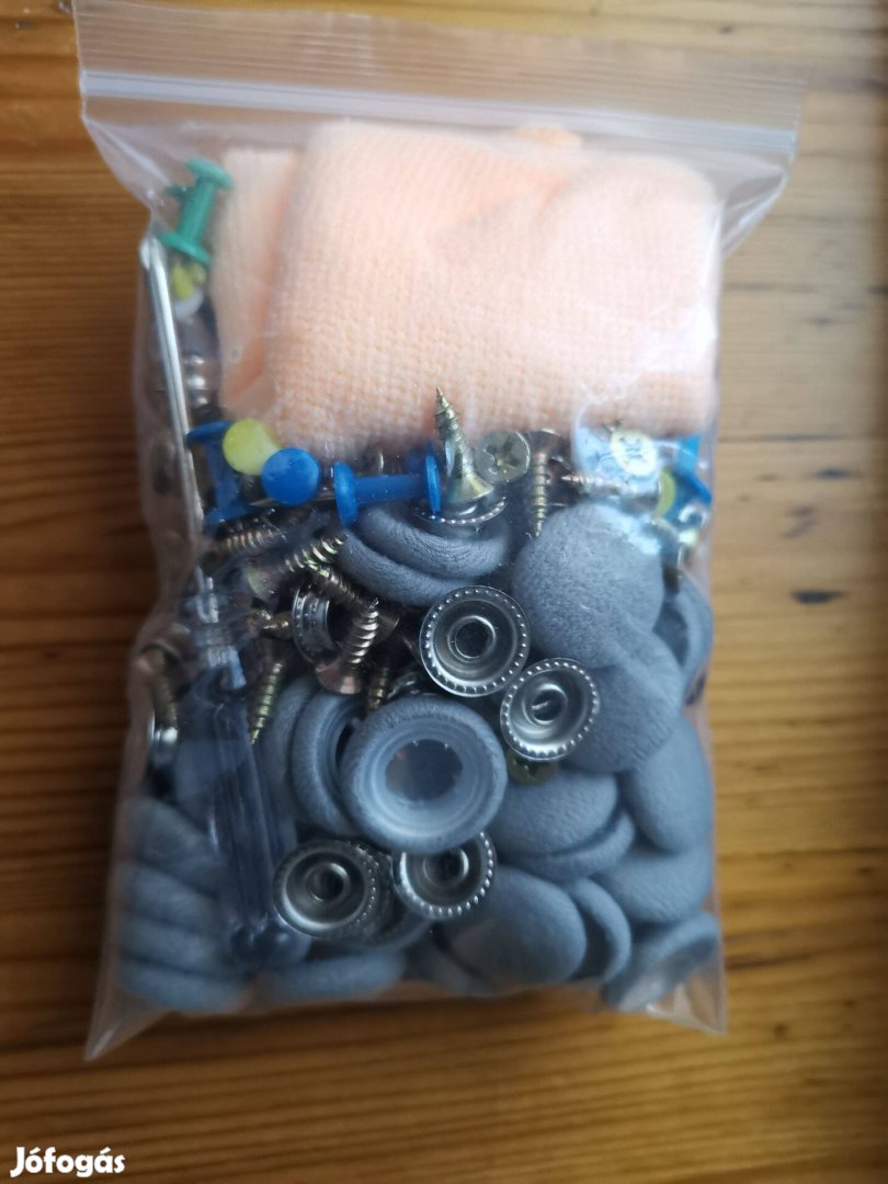 Autó belső tetőkárpit rögzítő készlet eladó!
