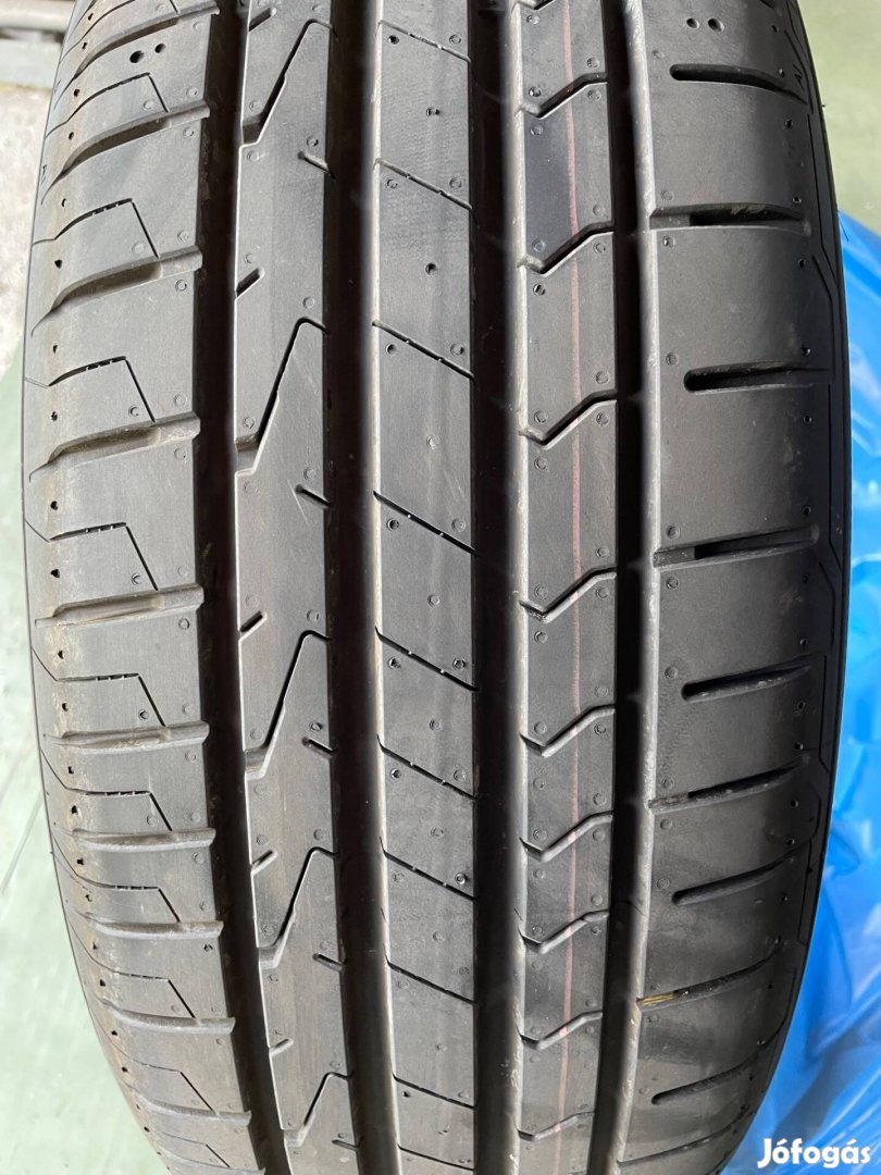 Autó gumi Hankook