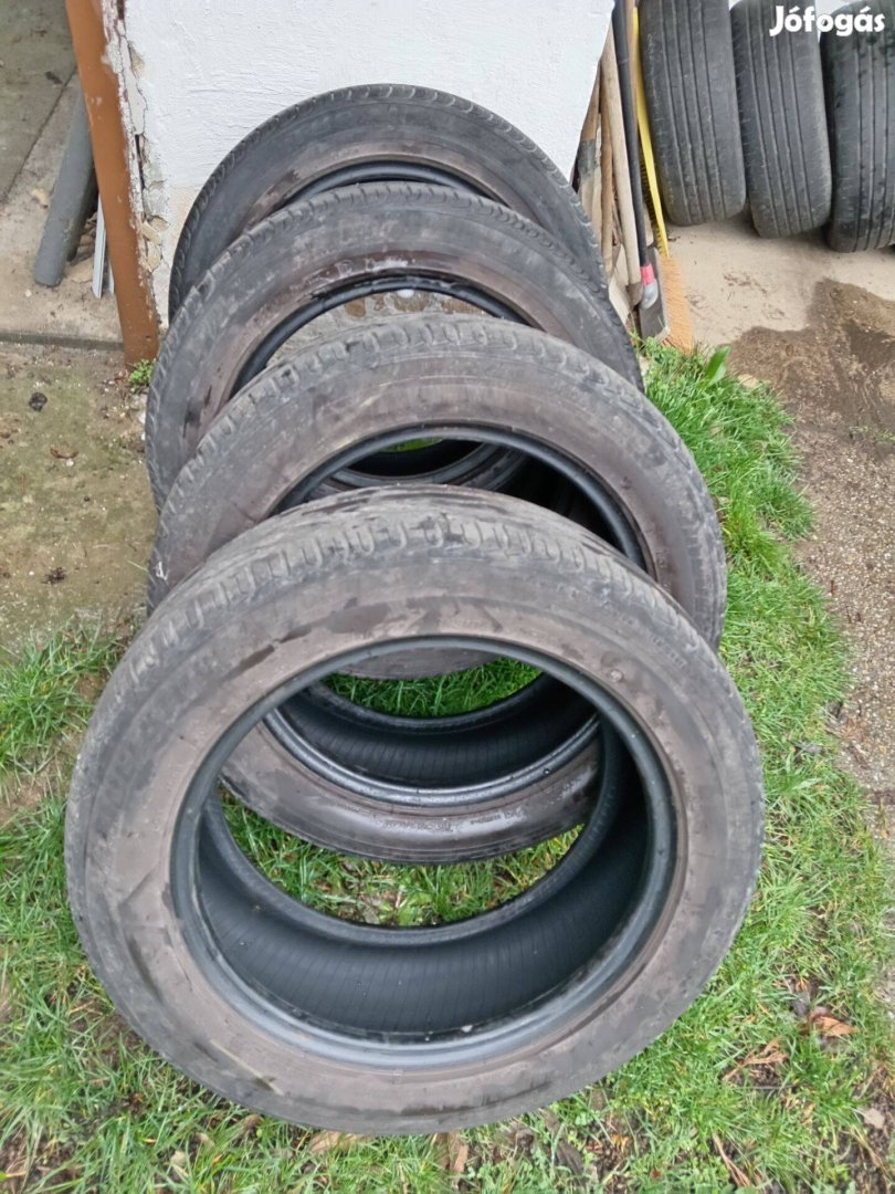 Autó gumi nyári használt Bridgestone a 4db 8000ft