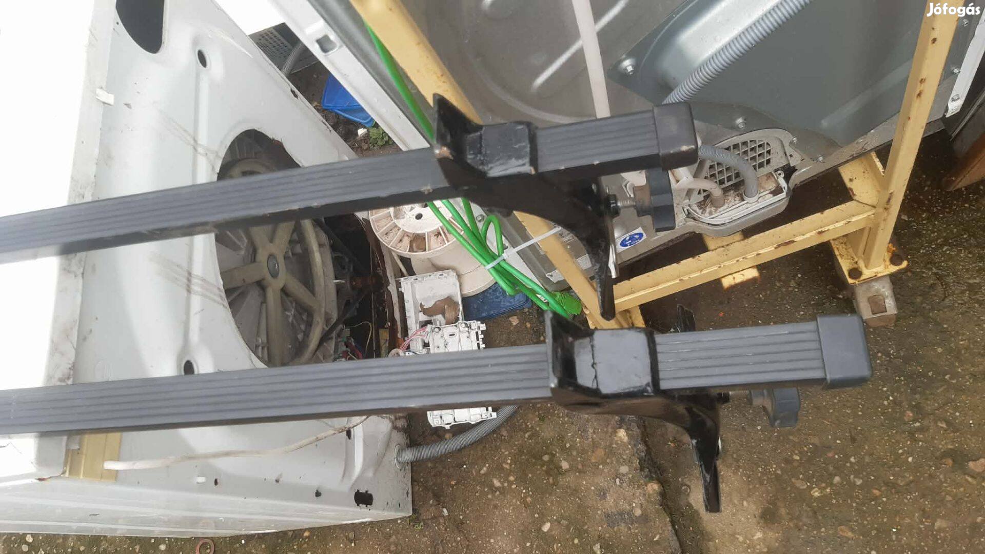 Autó tetőcsomagtartó