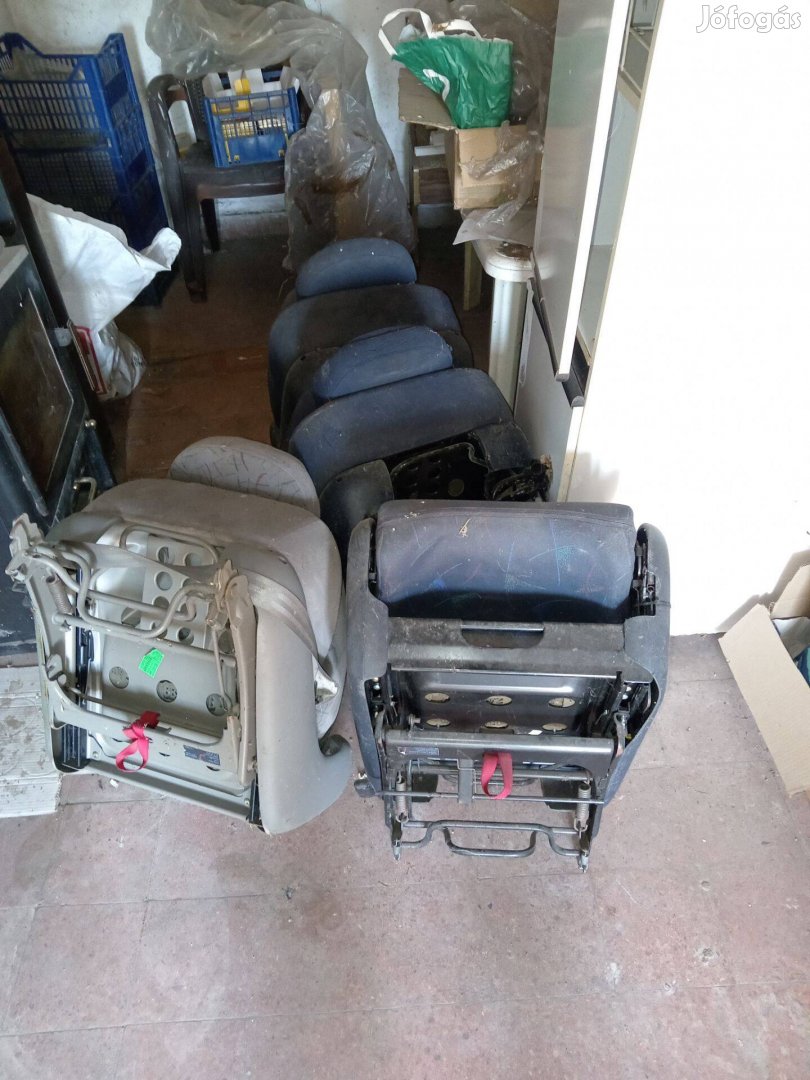 Autó ülések eladók