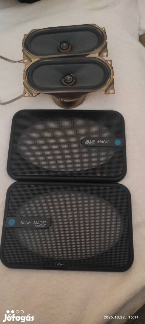 Autóba való ovál hangszóró. pár . 