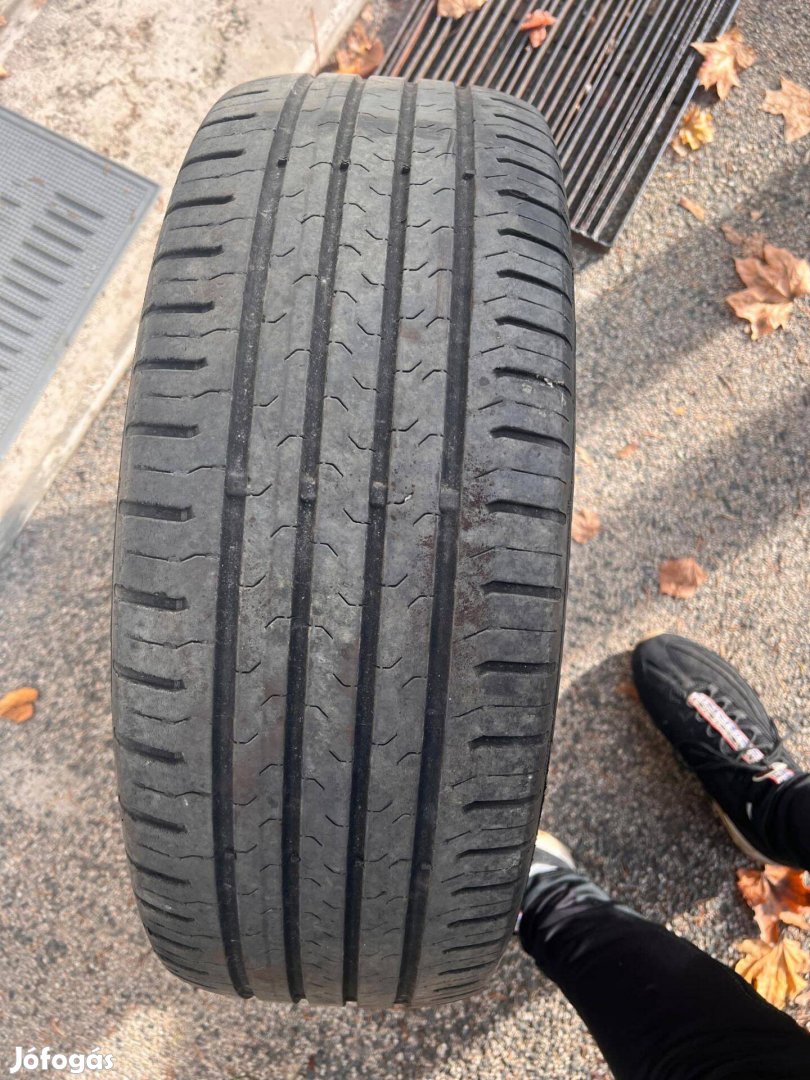 Autógumi 215/55 R 17 V